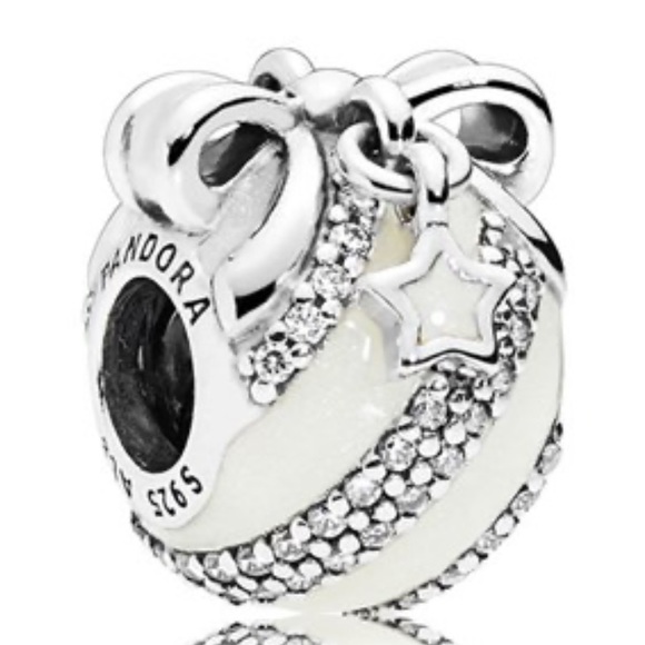 Pandora 2018 Limited Edition Christmas Spectacular Rockettes charm & ornament - Picture 1 of 6